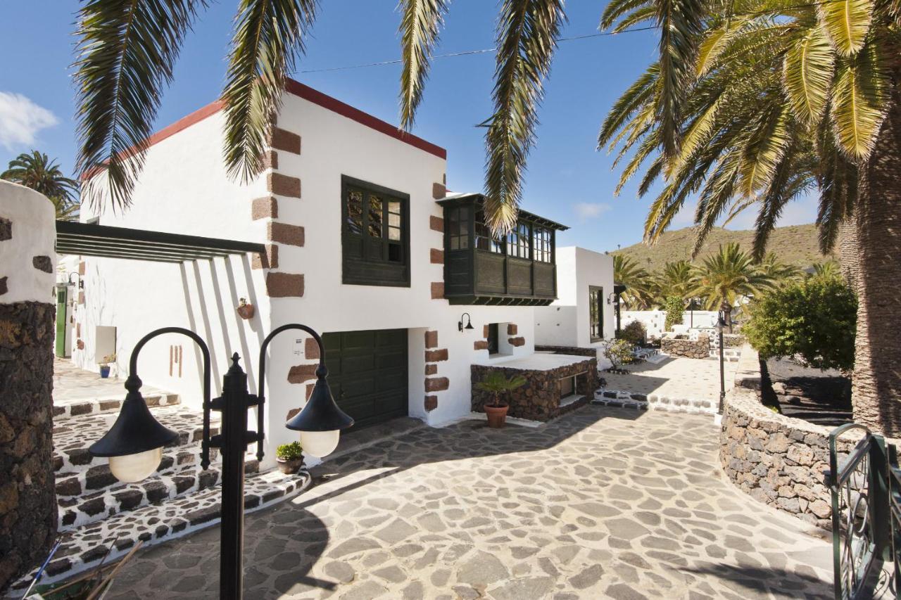 Villa Haria Lux By Escapehome Екстер'єр фото