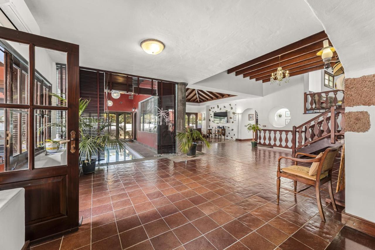 Villa Haria Lux By Escapehome Екстер'єр фото